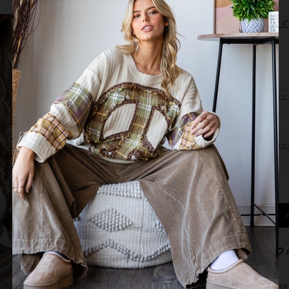 Oli and Hali “ Piper “ Oli & Hali Mixed Print Peace Patch Top 40 - Picture 5 of 6